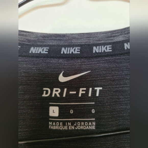 Nike - Grey 3/4 Dri-fit Training Top - Size  L - Picture 6 of 9
